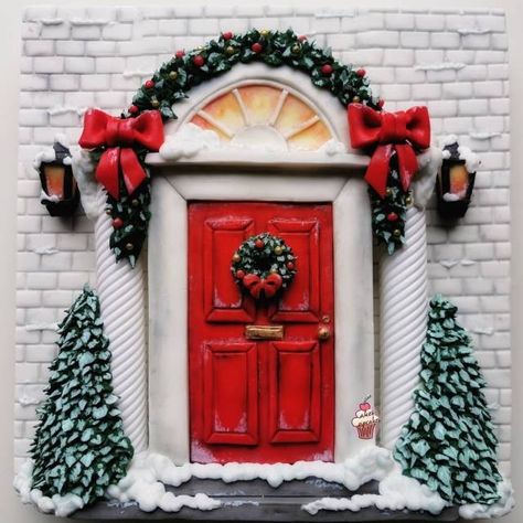 Front Door Decor Ideas, Door Decor Ideas, First Holy Communion Cake, Gingerbread Wreath, Christmas Holiday Cake, Christmas Cake Designs, House Cake, Christmas Cake Decorations, Xmas Cake