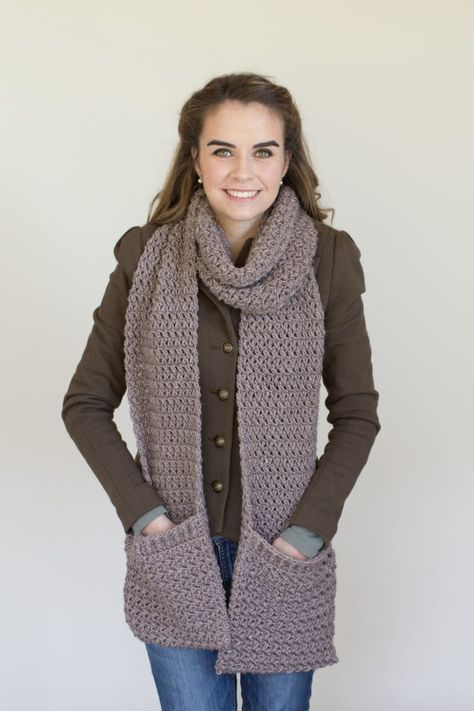 Mulberry Shadow Pocket Scarf - Free Crochet Pattern by Hopeful Honey Amanda Crochets, Simple Scarf Crochet Pattern, Boy Crochet, Pocket Scarf, شال كروشيه, Pocket Scarves, Scarf Patterns, Crochet Scarf Pattern Free, Crochet Geek