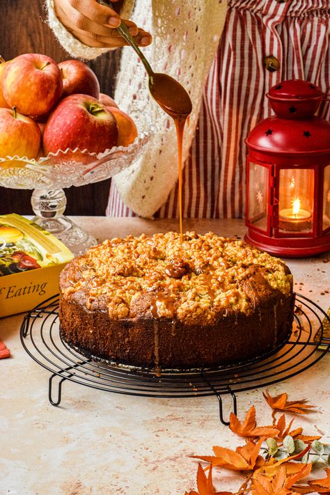 Caramel Apple Crumble Cake – Annika Eats Toffee Apple Cake, Caramel Apple Coffee Cake, Salted Caramel Apple Cake, Cake Batter From Scratch, Apple Caramel Cake, Salted Caramel Sauce Recipe, Caramel Apple Crumble, Apple Crumble Cake, Apple Caramel