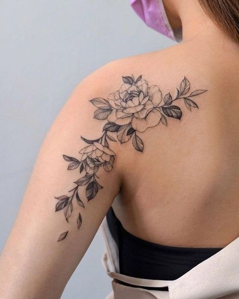 Flower Back Of Shoulder Tattoo, Arm To Shoulder Tattoos For Women, Simple Flower Shoulder Tattoos For Women, Tattoo Ideas Shoulder Back, Woman Back Shoulder Tattoo, Women’s Back Shoulder Tattoo, Back Of Arm Shoulder Tattoo, Gardenia Tattoo Shoulder, Flower Tattoo On Shoulder For Women