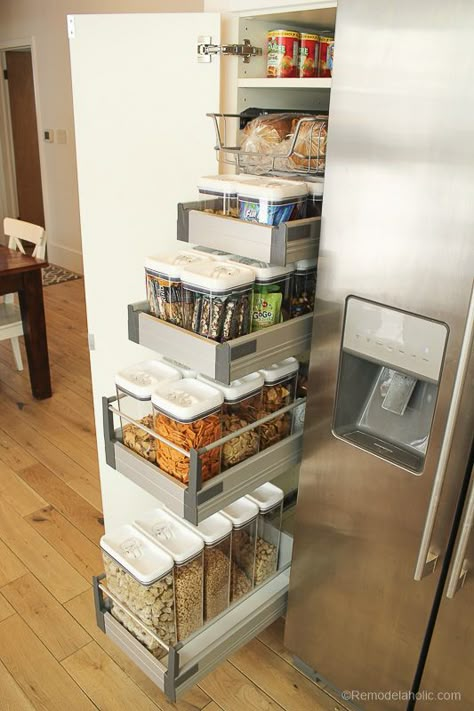 Organized Snack Pantry | Kitchen | Organization Desain Pantry Dapur, Modern Konyhatervezés, Organiser Cucina, Slide Out Shelves, Organized Pantry, Desain Pantry, Kabinet Dapur, Diy Kitchen Storage, Smart Kitchen