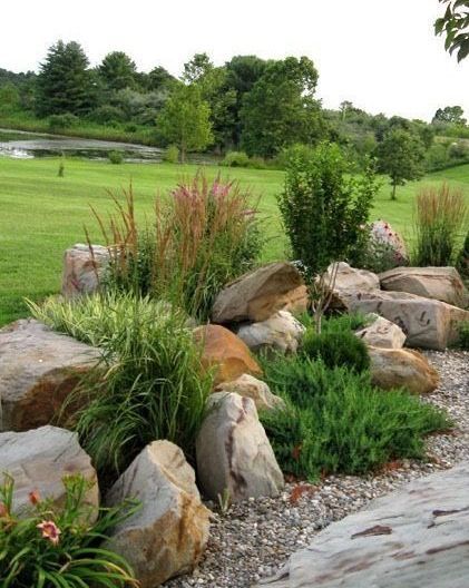 Boulder Flower Beds, How To Landscape With Rocks Diy Projects, Landscape Berms Front Yards, Montana Landscaping Ideas, Colorado Landscaping, Country Garden Landscaping, Garden Landscaping Design Ideas, Cottage Gardening, Boulder Rock