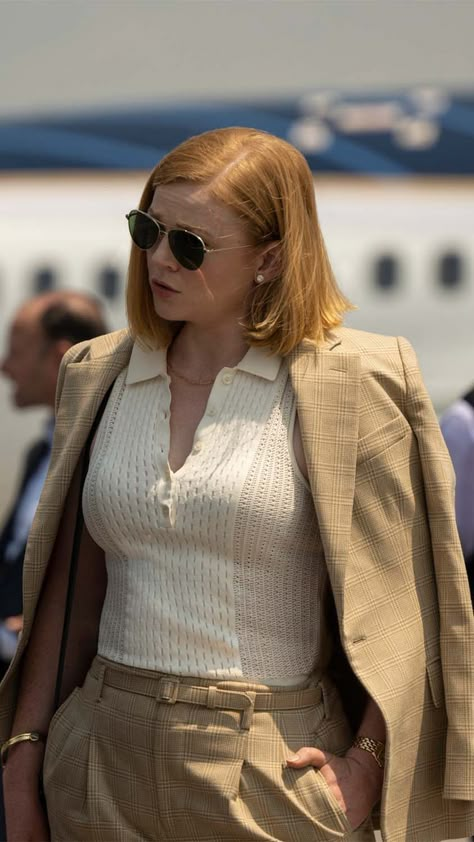 Working Women Clothes, Succession Style Women, Siobhan Succession Style, Shiv Style Succession, Quiet Luxury Style Fashion, Quiet Luxury Business Casual, Succession Fashion Hbo, Quiet Wealth Outfits, Succession Outfit Aesthetic