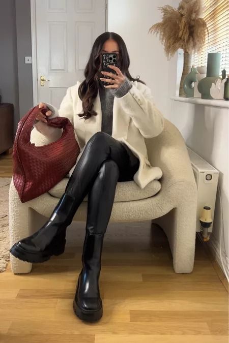 Chunky Chelsea boots curated on LTK Black Chunky Boots Outfit, Chunky Chelsea Boots Outfit, Chunky Boot Outfit, Chunky Boots Outfit, Black Chunky Boots, Teacher Outfit Ideas, Chelsea Boots Outfit, Chunky Chelsea Boots, Teacher Outfits Fall