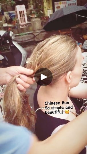 Simple Elegant Braided Hairstyles, Chinese Buns Hairstyle, Chinese Hair Pins Hairstyles, Chinese Updo, Japanese Bun Hairstyle, Chinese Bun Hairstyle, Chinese Hair Bun, Sock Buns, Chinese Bun