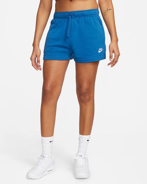 Nike Sportswear Club Fleece Women's Mid-Rise Shorts. Nike.com Nike Sweat Shorts Outfit Women, Nike Sweatshorts, Nike Sweat Shorts, Nike Shorts Women, Nike Sportswear Club Fleece, Nike Fleece, Color Club, Blue And White Style, Mid Rise Shorts