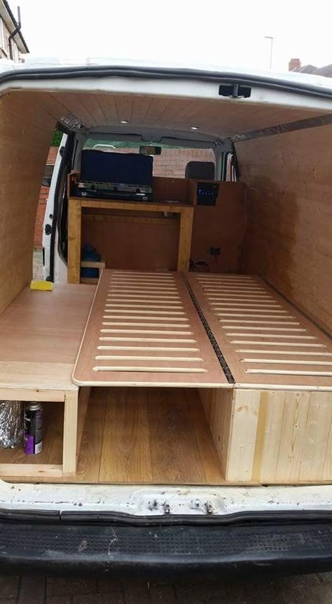 Camper Van Storage Hacks, Camper Furniture, Kangoo Camper, Minivan Camper Conversion, Kombi Motorhome, Camper Beds, Camper Diy, Truck Bed Camper, Kombi Home