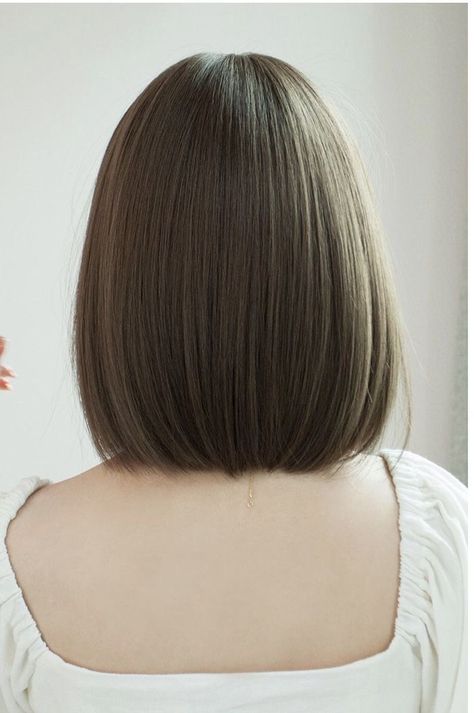 Thick Short Hair Cuts, Thick Hair Bob Haircut, Pretty Hair Cuts, Korean Short Hair, Hair Style Korea, Hair Inspiration Long, Layered Haircuts For Medium Hair, Asian Short Hair, Hair Inspiration Short