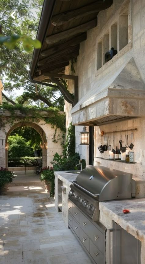 Limestone Outdoor Kitchen, Dream Terrace, Spanish Outdoor Kitchen, Patio Landscape Design, Luxury On A Budget, Outdoor Kitchen Design Ideas, Backyard Creations, Outdoor Kitchen Ideas, Modern Backyard Landscaping