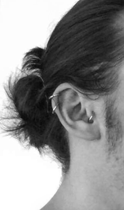 Ear Piercings Men, Mid Helix Piercing, Mens Piercings, Piercing Facial, Anti Helix, Guys Ear Piercings, Piercings Ear, Forward Helix Piercing, Forward Helix