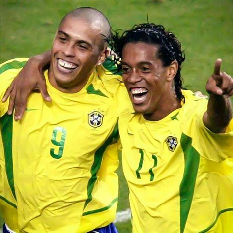 Brazil Ronaldo, Ronaldo Ronaldinho, Ronaldo 9, Brazil Team, Brazil Football Team, Ronaldo Pictures, Football Players Images, Barcelona Team, Good Soccer Players