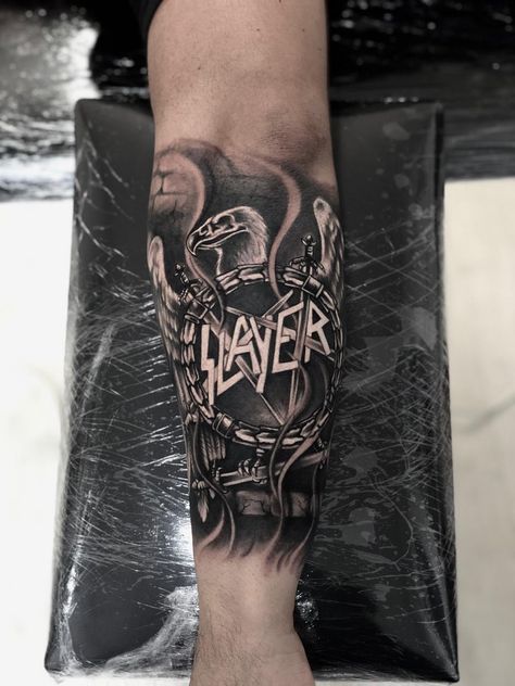 Tattoo realism metal slayer Slayer Tattoo Band, Heavy Metal Tattoo Ideas For Men, Metal Tattoo Sleeve, Metal Head Tattoos, Metal Music Tattoo, Metal Band Tattoos, Heavy Metal Tattoo Ideas, Metalhead Tattoo, Maiden Tattoo