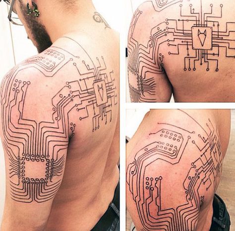 Outline Black Ink Circuit Board Mens Tattoos On Back And Shoulder Circuit Board Tattoo, Circuit Tattoo, Chip Tattoo, Dr Tattoo, Electronic Tattoo, Tech Tattoo, Cyberpunk Tattoo, Shoulder Tattoos, Tattoo Feminina