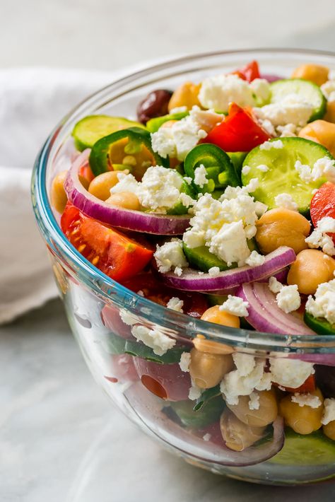 Loaded Greek Chickpea Chopped Salad for Your Clean Eating Goals! Chickpea Chopped Salad, English Salad, Mexican Chopped Salad, Clean Food Crush Recipes, Greek Chickpea Salad, Greek Chickpeas, Chickpea Salad Recipes, Salad Salad, Clean Food Crush