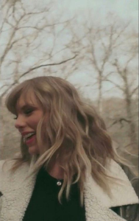 we love her Estilo Taylor Swift, Taylor Swift Cute, Taylor Swift Album, Taylor Swift Wallpaper, Swift 3, Long Live Taylor Swift, Live Taylor, Taylor Swift Pictures, Taylor Alison Swift