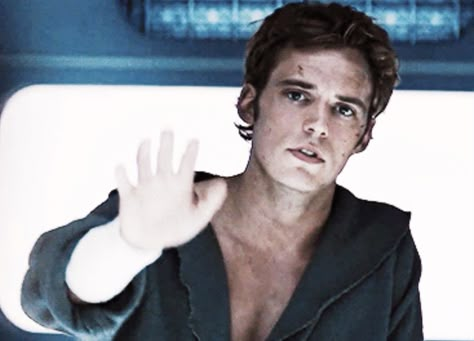 Sam Calfin, Finnick Odair Sam Claflin, Acotar Cast, Hunger Games Oc, Hunger Games Finnick, Peeta Katniss, Smash Board, Finnick Odair, Paul Dano