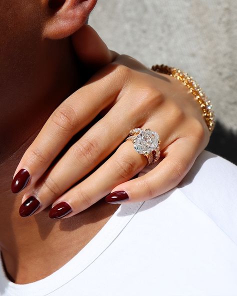 All Posts • Instagram Wedding Stack, Big Diamond Engagement Rings, Classy Engagement Ring, Expensive Engagement Rings, Jean Dousset, Big Wedding Rings, Big Engagement Rings, Dream Wedding Ring, Mode Zara