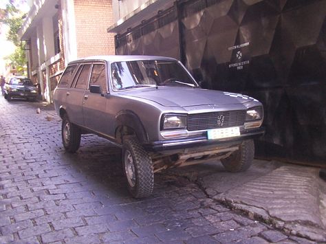 Peugeot 504 Dangel 4x4 Wealthy Man, Peugeot 504, Pickup Camper, Best 4x4, French Cars, Dairy Products, Car Gadgets, German Cars, My Dream Car