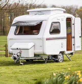 Caravan Toilet, Caravan Uk, Folding Caravan, Mini Caravan, Small Caravans, Retro Caravan, Small Campers, Camper Caravan, Camping Trailer