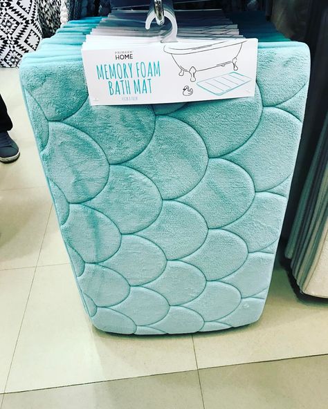 Mermaid Memory Foam Bath Mat from PRIMARK UK Ocean Bathroom, Mermaid Bathroom Decor, Deco Disney, Don Pedro, Girl Bathrooms, Mermaid Bedroom, Mermaid Bathroom, Mermaid Room, Mermaid Decor