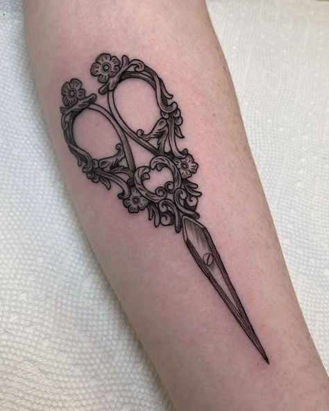 Honey Tattoos, Tattoo Scissors, Ornate Scissors, Tattoos Stick And Poke, Exorcist Oc, Shears Tattoo, Human Sketch, Z Tattoo, Black And Grey Tattoo