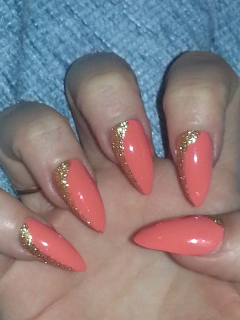 Stunning coral and gold glitter design perfect for summer message me to buy set of  24 nails xx Peach Gold Nails, Coral Nails With Rhinestones, Coral And Gold Nails Design, Coral Almond Nails, Dawn Nails, Maldives Nails, Coral And Gold Nails, Nail With Gold, Mum Nails