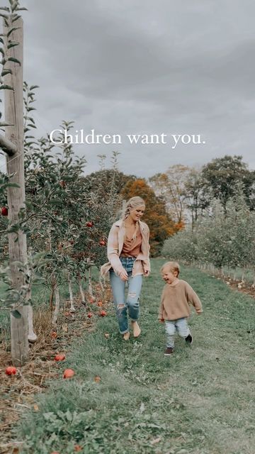 Sarah Roof || slow living + intentional motherhood on Instagram: "A gentle reminder for this season: the greatest gift you can give your children is simply your presence. So when you feel like you haven’t done enough or bought enough or just plain been *enough* for your family, remember that children spell love “t-i-m-e” and if that’s all you can give them, it is more than enough. Want fun + easy ways to slow down + connect as a family this Christmas season? 👇🏼 Comment ‘PRESENT’ to get my *free* 12 Days of Slow Christmas activities printable 🎁 #christmas #slowliving #slowmotherhood #motherhood #oneyearofslow" Slow Motherhood, Slow Christmas, Slow Moments, Intentional Motherhood, Spell Love, Education Tips, Activities Printable, A Gentle Reminder, The Greatest Gift