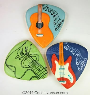 Decorated Cookie Ideas, Guitar Cupcakes, Stenciled Cookies, Biscuit Decoration, Music Cakes, Music Cookies, Guitar Cake, Cookie Pictures, Cookies Decoradas