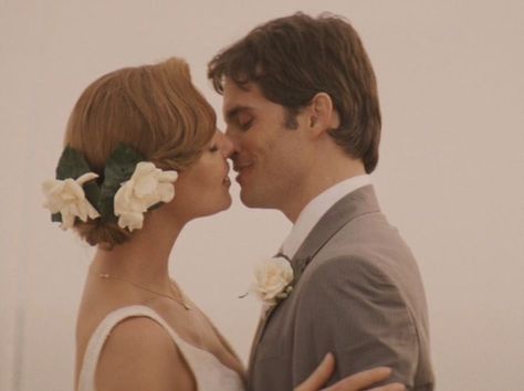 Final wedding scene from 27 dresses | Fantasy Weddings | Pinterest ... Movie Wedding Dresses, Movie Kisses, Michelle Monaghan, 27 Dresses, Katherine Heigl, Wedding Movies, Septième Art, Chick Flicks, Movie Couples