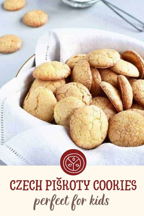 Piškoty are simple Czech biscuits, especially popular with children. Crispy and tasty Czech cookies recipe. Croatian Cookies Recipes, Czech Cookies Christmas, Czech Christmas Cookies, Authentic Kolache Recipe, Czech Cookies, Slovenian Recipes, Czech Desserts, Russian Foods, Polish Cookies