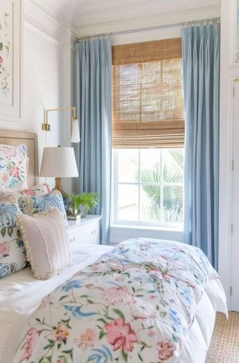 Perfect Guest Room, Bright Guest Bedroom, Colorful Apartment Bedroom, Peony Bedroom, Color Schemes For Bedrooms, Bright And Airy Bedroom, Coastal Preppy Bedroom, Blue White Bedroom, Summer Bedroom