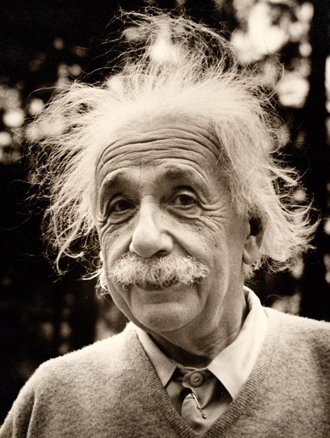 . Albert Einstein Facts, Albert Einstein Photo, Cindy Sherman, Theory Of Relativity, Historia Universal, Albert Einstein Quotes, Einstein Quotes, E Mc2, Interesting Faces