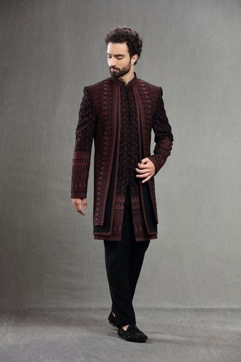 Western Outfits For Men, Indo Western Outfits For Men, Best Wedding Suits For Men, India Fashion Men, Indian Wedding Suits Men, Suit For Men Wedding, Man Dress Design, Jodhpuri Suits For Men, Indian Wedding Clothes For Men