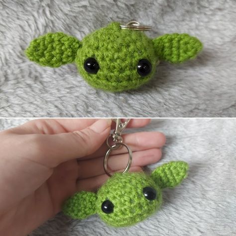 Hand Made Crochet Yoda Keyring Yoda Keychain, Crochet Star Wars, Crochet Charms, Keychain Pattern, Crochet Star, Crochet Keychain Pattern, Amigurumi Plush, Plush Crochet, Fiber Artist