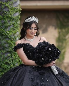 12 Chela ideas in 2022 | royal blue quinceanera, royal blue quince theme, quince decorations Blue Quince Theme, 15 Party Ideas, Quince Outfit Ideas, Royal Blue Quince Theme, Quinceanera Royal Blue, Black Quinceanera Theme, Black Quince Dress, Quince Outfit, 15 Party Ideas Quinceanera