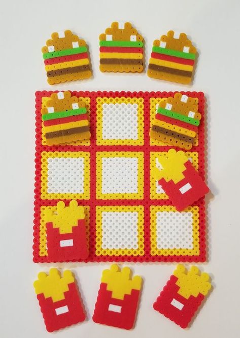 Perler Bead Tic Tac Toe, Perler Beads Games, Diy Tic Tac Toe, Perler Bead Games, Melting Beads Ideas Easy, Perler Beads Bookmark, Peeler Bead Idea, Perler Bead Bookmarks, Melt Beads Patterns