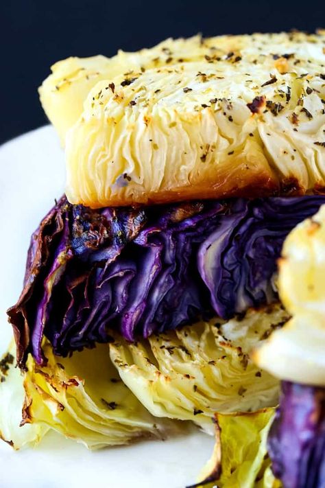 This Oven Roasted Cabbage Recipe is super easy to make, and you won't believe how good it is! #cabbage #lowcarb #sidedish Miso Cabbage, Oven Roasted Cabbage, Roast Cabbage, Roasted Cabbage Recipes, Crock Pot Corned Beef, Cabbage Side Dish, Roasted Cabbage Steaks, Grilled Cabbage, Ms Diet