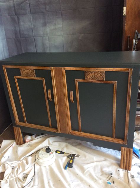 Black Painted Sideboard, Art Deco Sideboard Upcycle, Black And Wood Sideboard, Art Deco Buffet Makeover, Buffet Flip, Black And Wood Furniture, Upcycled Sideboard, Natural Wood And Black, Vinyl Record Furniture