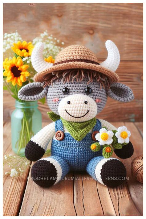 Amigurumi Bull Free Pattern Crochet Cows, Crochet Donkey, Amigurumi Bull, Amigurumi Cow Pattern, Crochet Farm, Cowgirl Skirt, Crochet Blanket Stitch Pattern, Creepy Creatures, Crochet Amigurumi Patterns