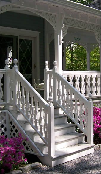 Photos of Handrails, Subrails, and Bottom Rails on Porches from Vintage Woodworks Victorian Front Porch, Front Stairs, Victorian Porch, Victorian Exterior, Cottage Porch, Back Porches, Porch Addition, House Trim, Porch Posts