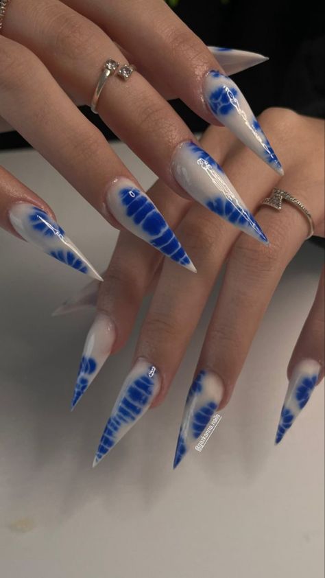 Blue Stiletto Nails, Blue And White Nails, September Nails, Diy Acrylic Nails, Drip Nails, Long Nail Designs, Work Nails, Nails Tumblr, Acrylic Nails Coffin Short