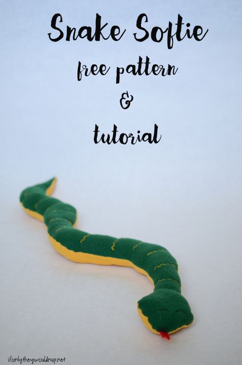 Snake softie free pattern and tutorial Handmade Gifts For Boys, Stuffed Snake, Baby Mobil, Boys Day, Softie Pattern, Soft Toy Patterns, Animal Sewing Patterns, Plushie Patterns, Sewing Stuffed Animals