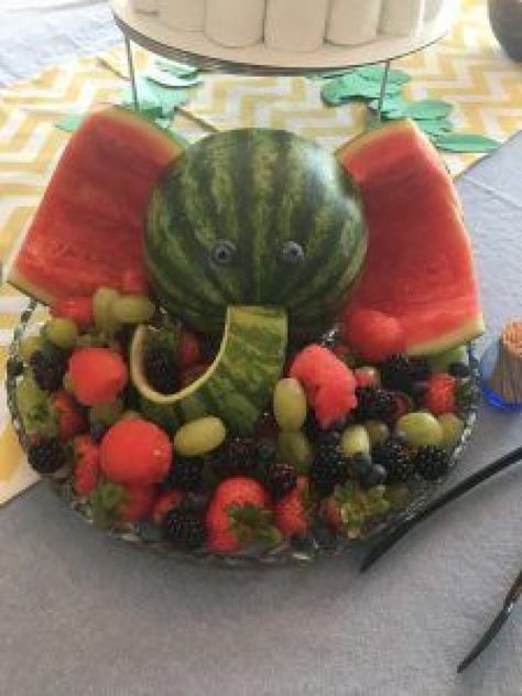 Elephant Fruit Tray, Baby Shower Elephant Theme, Zoo Baby Shower, Shaped Food, Animal Baby Shower Theme, Elephant Baby Shower Theme, Elephant Shower, Shower Desserts, Fruit Display