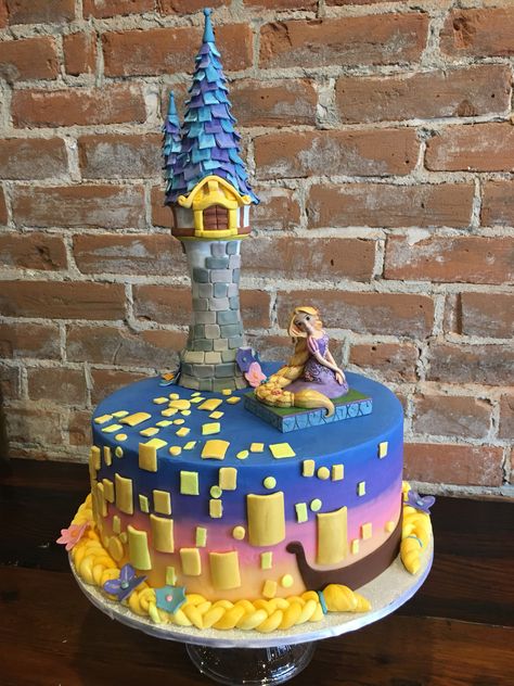 Rapunzel Tower Cake, Tangled Birthday Cake, Tangled Cake, Tangled Lanterns, Rapunzel Cake, Rapunzel Tower, Tangled Disney, Tangled Birthday, 18th Birthday Cake