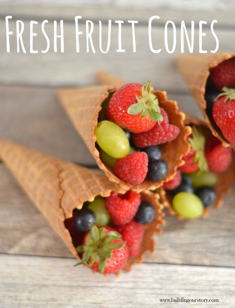 Fresh Fruit cones, healthy snack ideas for kids, fruit ice cream cones, snacks for sports, fruit desserts, fruit cones, easy snacks for kids, healthy snacks Soccer Mom Snacks, Fruit Salad Ideas, Soccer Treats, Soccer Snacks, Fruit Cones, Sports Snacks, Healthy Superbowl Snacks, Salad Ideas, Game Day Snacks