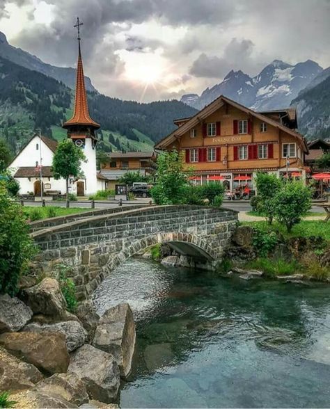 Kandersteg Switzerland, Swiss House, Switzerland Vacation, Places In Switzerland, Alpine Village, Nature Picture, Ac System, Beautiful Landscape Photography, Switzerland Travel