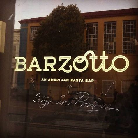 Gold Leaf Lettering, Gold Leaf Signs, Sign Inspiration, Name Plates For Home, Pizza Bar, Sign Writing, Gold Sign, Logo Restaurant, Window Art