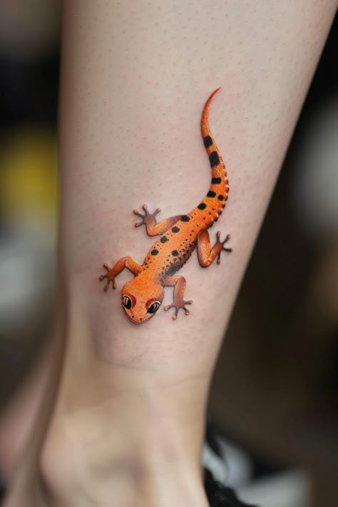 Lizard Tattoo Design, Iguana Tattoo, Grandchildren Tattoos, Cute Shoulder Tattoos, Gecko Tattoo, Chameleon Tattoo, Flower Shoulder Tattoo, Lizard Tattoo, Colorful Lizards