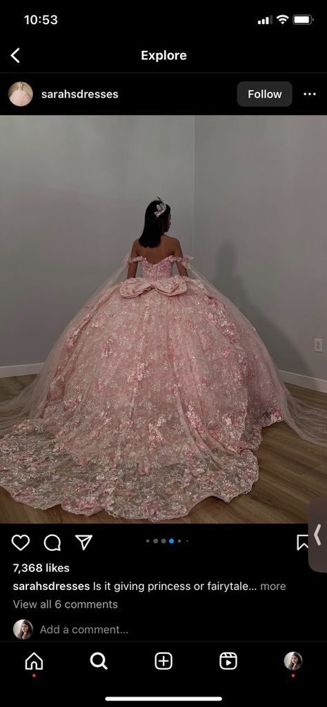 Quinceanera Dresses Summer Colors, Quince Court Outfits Pink, Blush Pink Sweet 16 Dresses, Pink Quince Theme Ideas, Quince Dresses With Bow On Back, Pink Venue For Quince, Surprise Dance Outfits Quinceanera Pink, Pink Quinceanera Dresses With Bow, Pink 15 Dress