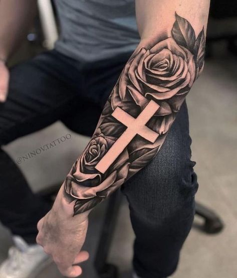 Tato Joker, Stammestattoo Designs, Half Sleeve Tattoos Forearm, Rose Tattoo Sleeve, Rose Tattoos For Men, Cross Tattoo For Men, Men Tattoos Arm Sleeve, Forarm Tattoos, Cool Arm Tattoos